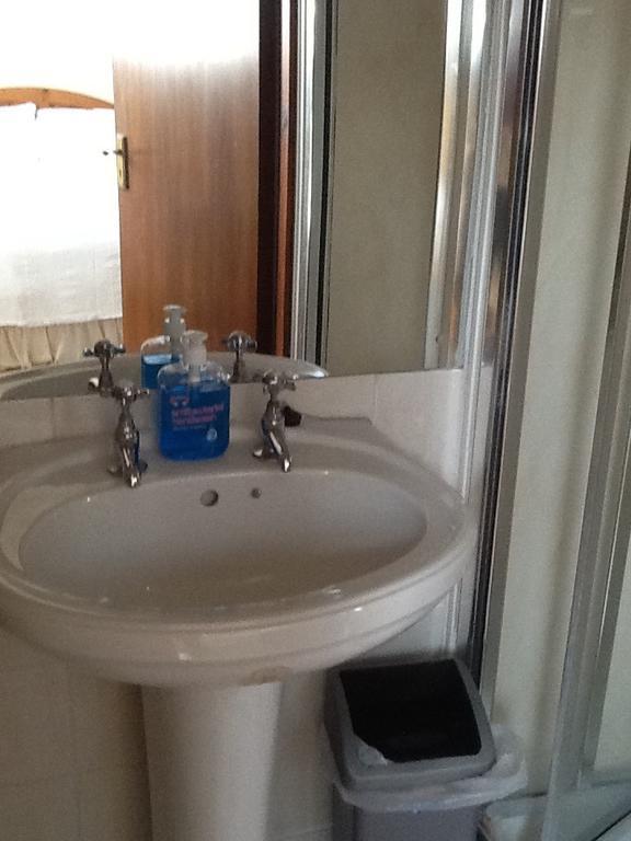 Bed and Breakfast Carrigshane House Мидлтон Номер фото